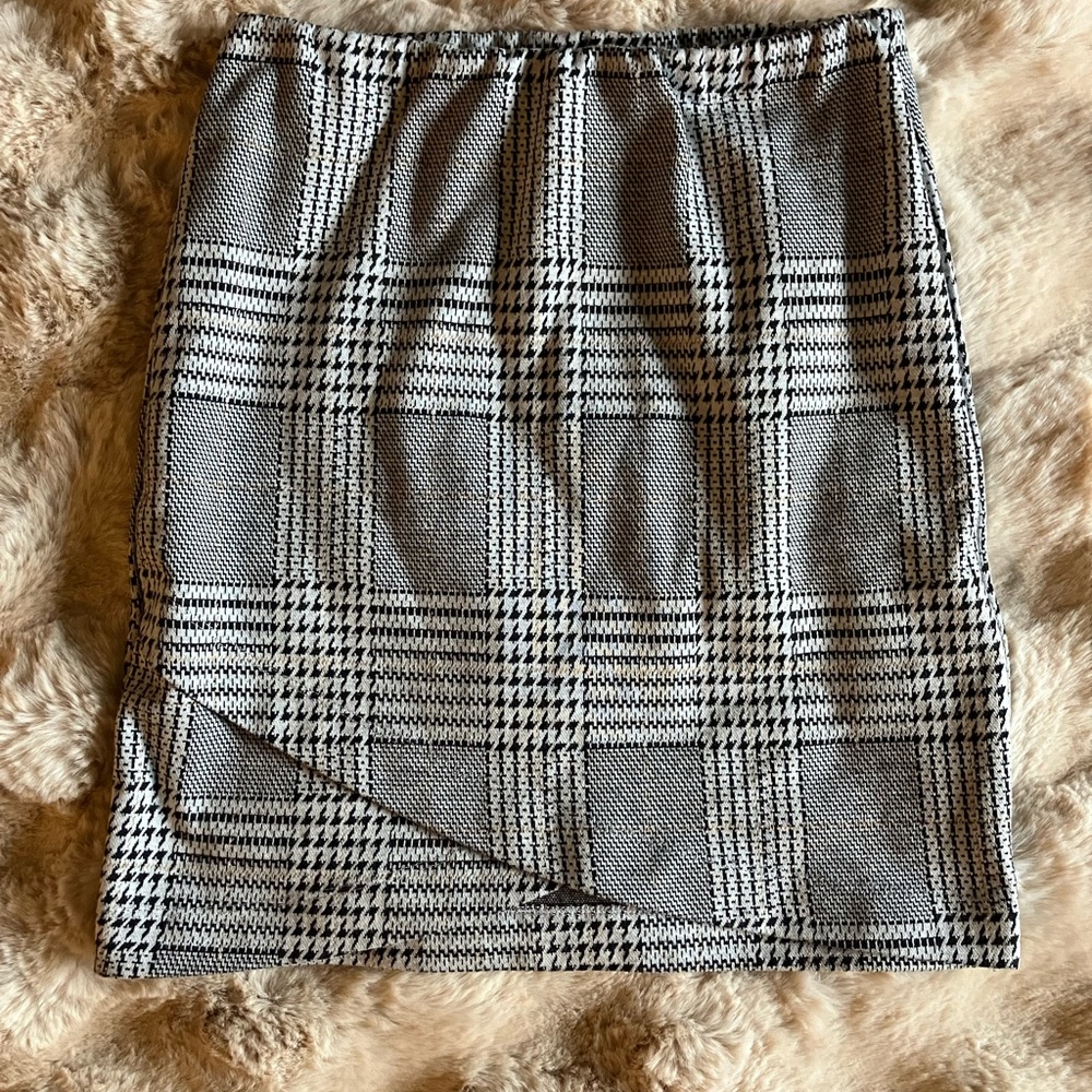 Grey Form Fitting Mini Skirt